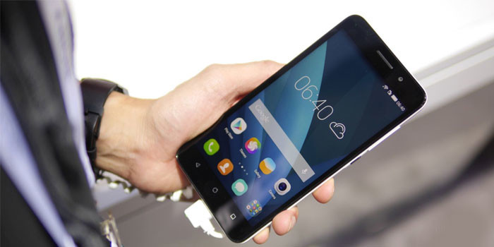 http://www.cashcart.pk/store/mobiles/brands/huawei.html